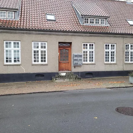 Gamle Praestegard, Vicevaertlejlighed Årup