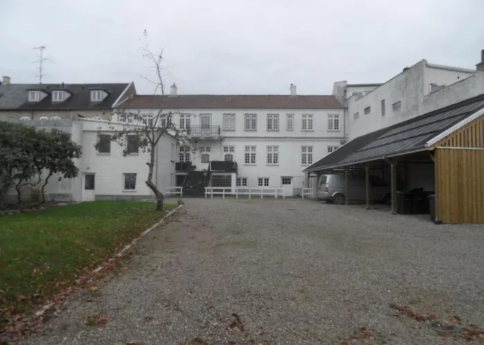 Gamle Praestegard Apartment